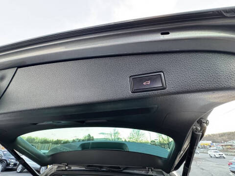 2014 Volkswagen Touareg V6 R-Line