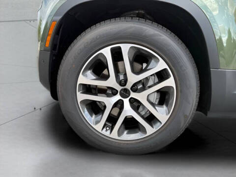 2026 Land Rover Defender 110 P300 S