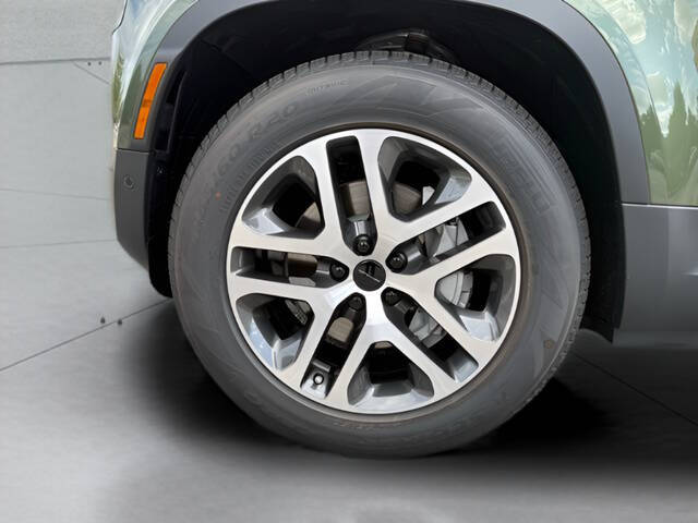 2026 Land Rover Defender 110 P300 S