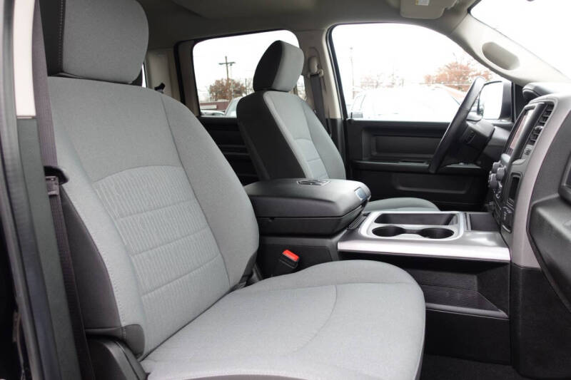 2023 RAM 1500 Classic Express