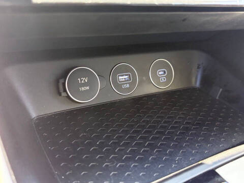2025 Genesis G70