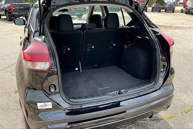 2024 Nissan Kicks SV