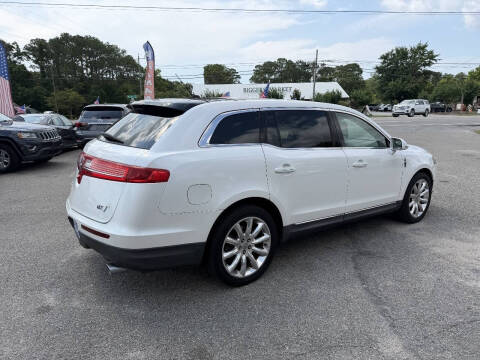 2011 Lincoln MKT