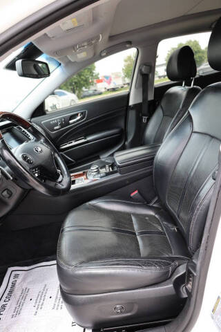 2016 Kia K900 Luxury V6