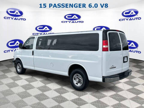 2017 Chevrolet Express LT 3500