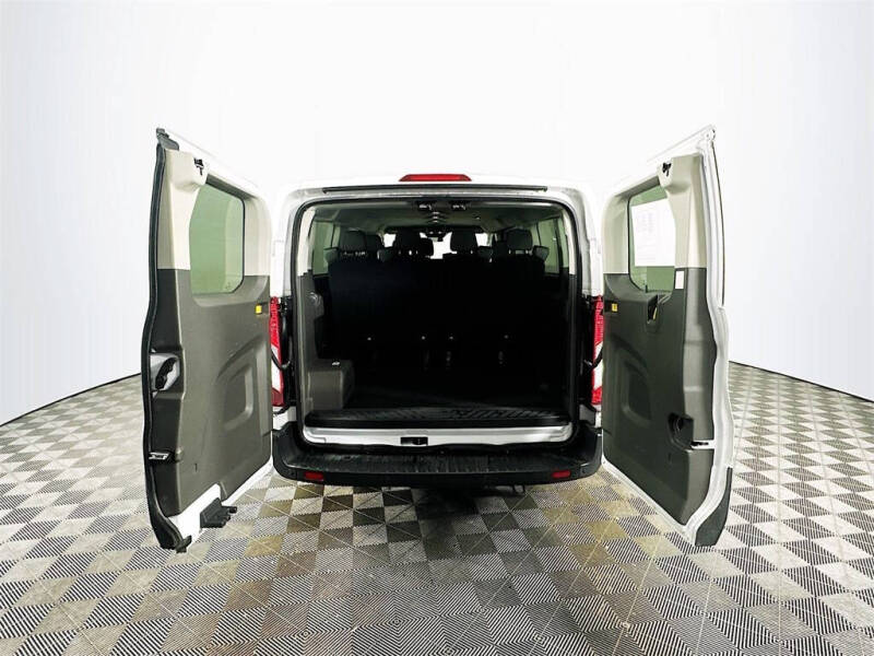 2023 Ford Transit 350 XLT