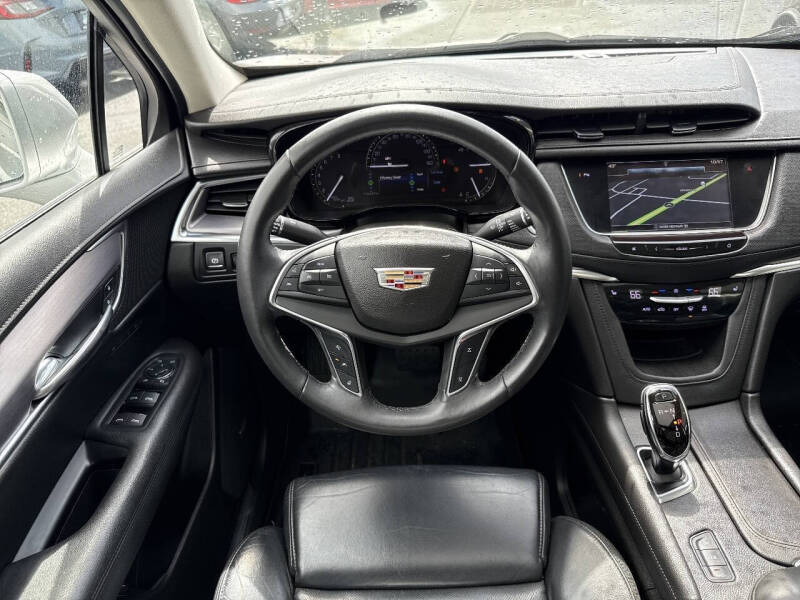 2017 Cadillac XT5 Luxury