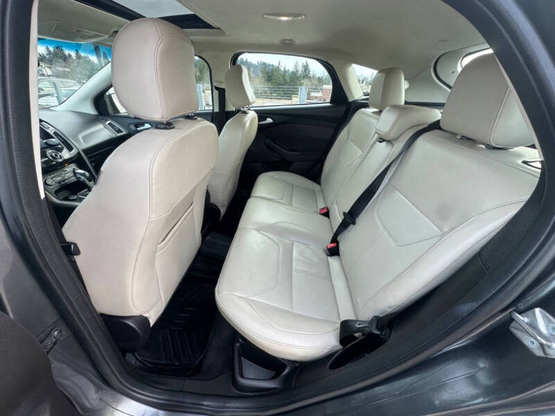 2017 Ford Focus Titanium