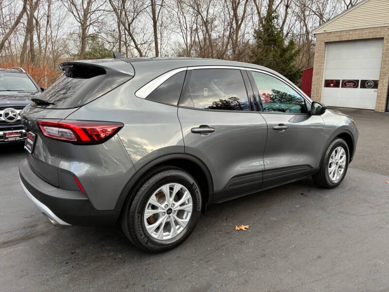 2024 Ford Escape Active