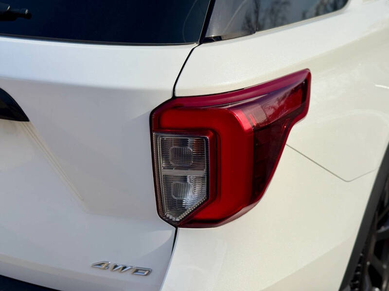 2023 Ford Explorer ST-Line