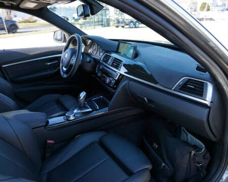 2018 BMW 3 Series 330i xDrive