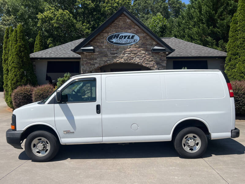 2006 Chevrolet Express for sale at Hoyle Auto Sales in Taylorsville NC