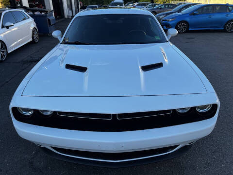 2021 Dodge Challenger SXT