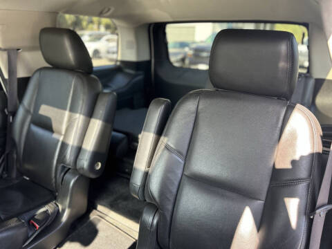 2012 Cadillac Escalade Luxury