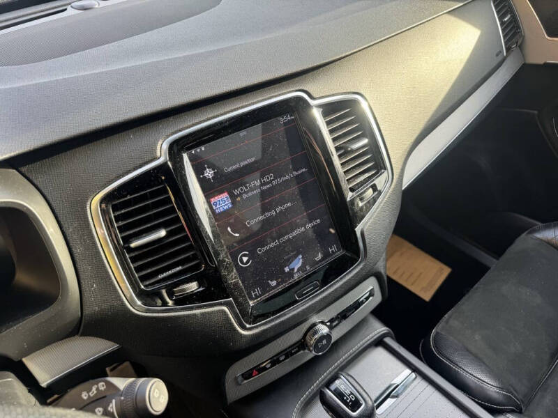 2016 Volvo XC90 T6 R-Design