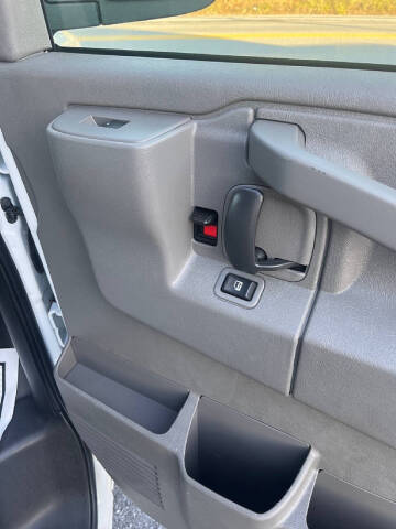 2021 Chevrolet Express 2500