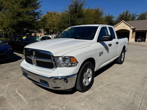 2023 RAM 1500 Classic SLT