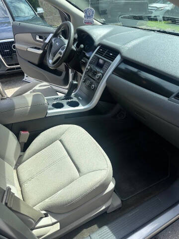 2013 Ford Edge SE
