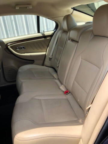 2017 Ford Taurus Limited