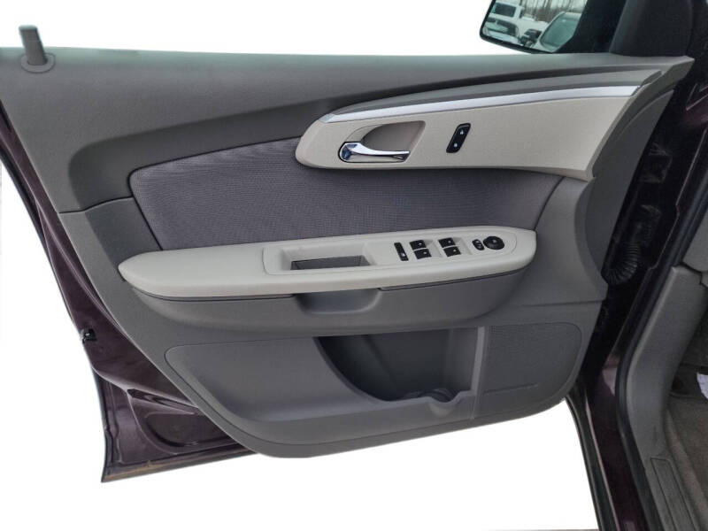 2010 Chevrolet Traverse LS