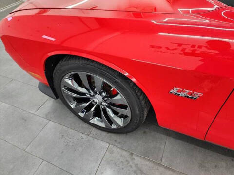 2014 Dodge Challenger SRT8