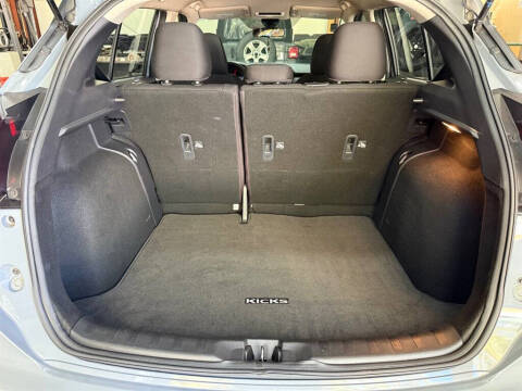 2023 Nissan Kicks SV