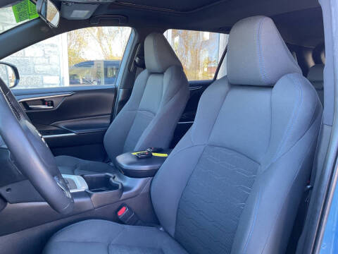 2022 Toyota RAV4 Hybrid SE