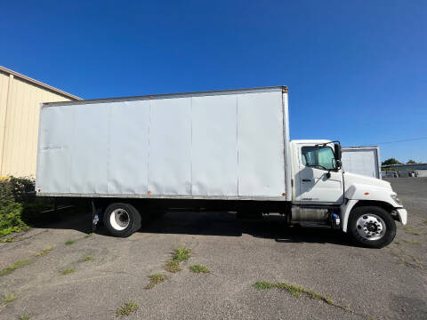 2014 Hino 268A