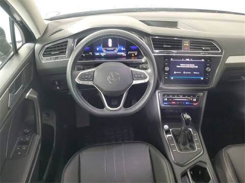 2022 Volkswagen Tiguan SE