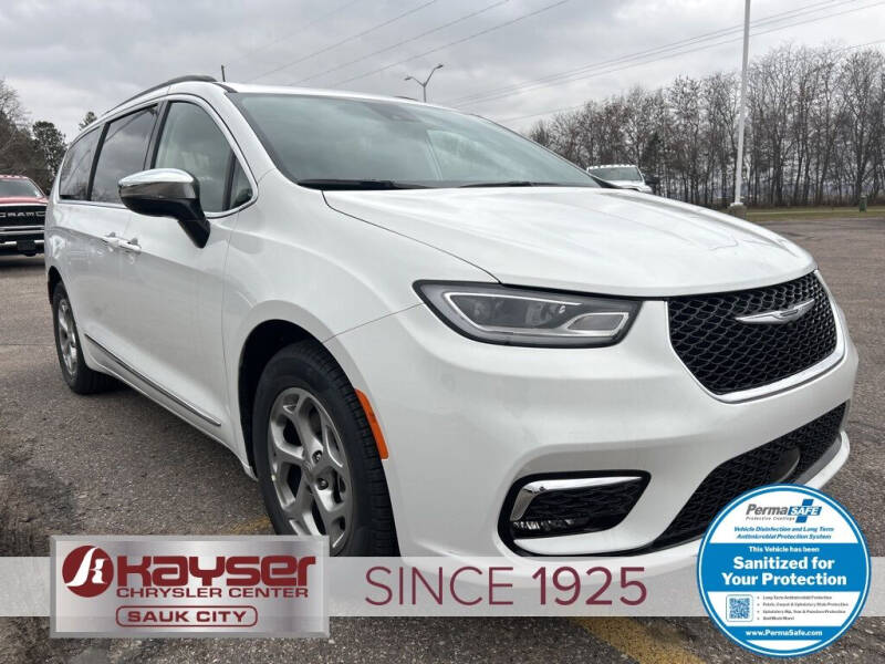 2023 Chrysler Pacifica for sale in Sauk City, WI