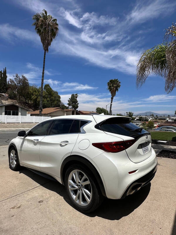 2017 Infiniti QX30