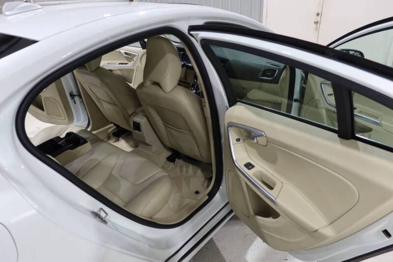 2016 Volvo S60 T5 Drive-E Premier