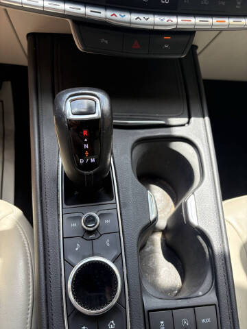 2019 Cadillac XT4 Premium Luxury