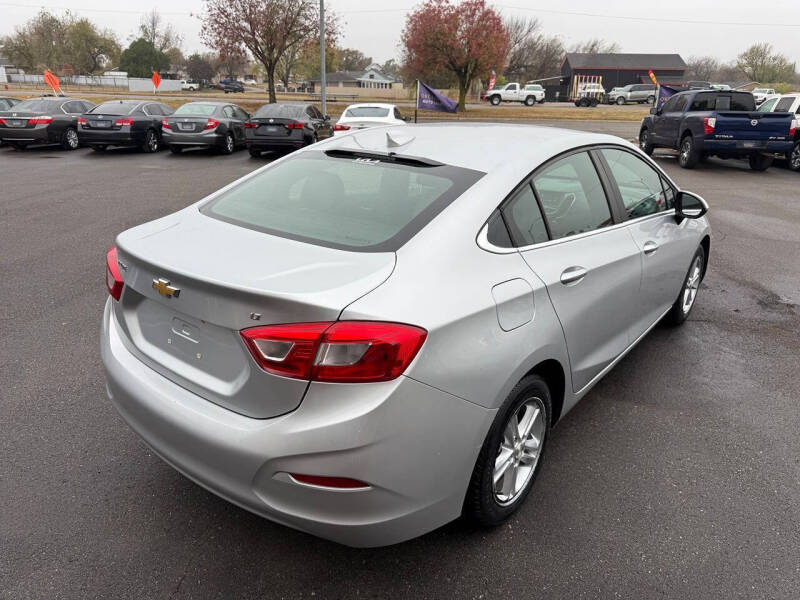 2017 Chevrolet Cruze LT Auto