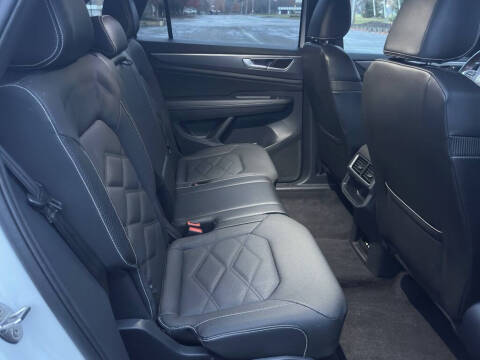 2024 Volkswagen Atlas Cross Sport SE 4Motion