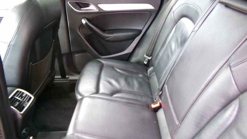 2017 Audi Q3 2.0T quattro Premium Plus