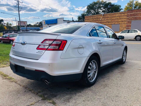 2013 Ford Taurus SEL