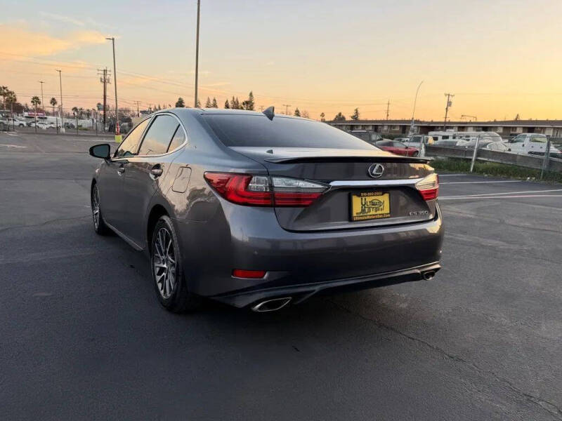 2016 Lexus ES 350