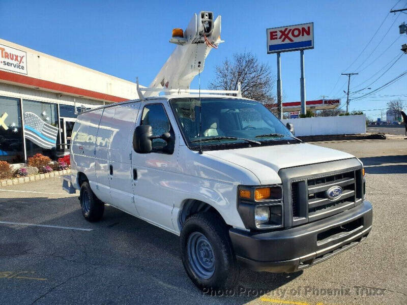 2014 Ford E-Series E-350 SD