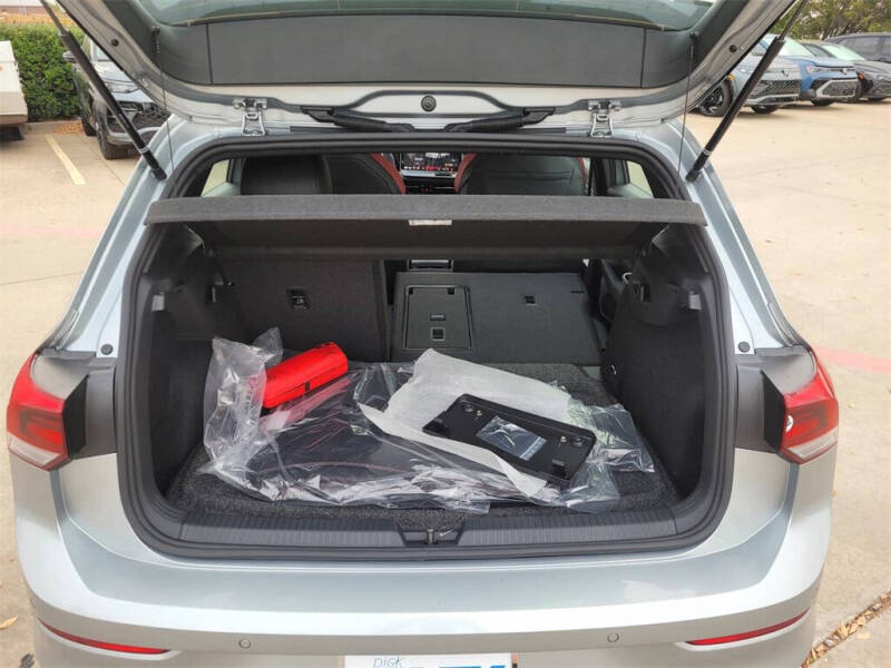 2026 Volkswagen Golf GTI SE