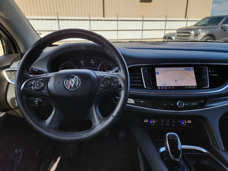 2021 Buick Enclave Essence