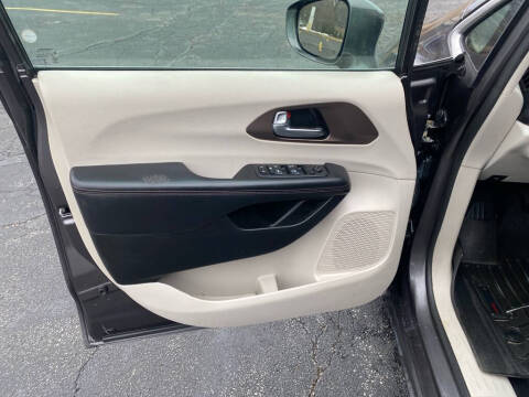 2019 Chrysler Pacifica Touring Plus