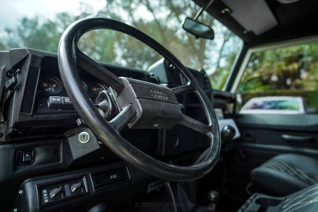 1991 Land Rover Defender