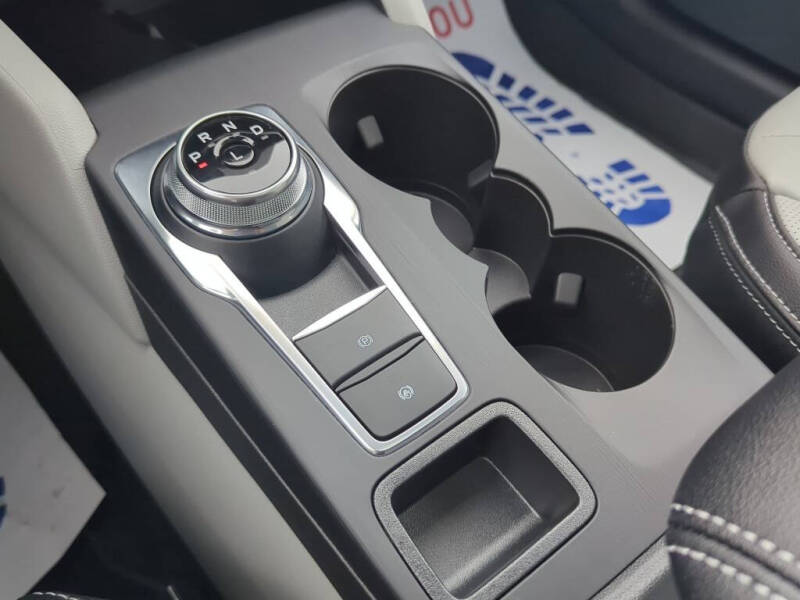 2026 Ford Escape Platinum