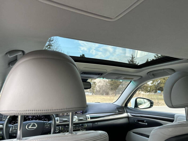 2015 Lexus LS 460