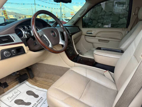 2012 Cadillac Escalade Luxury