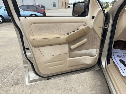 2006 Ford Explorer XLS