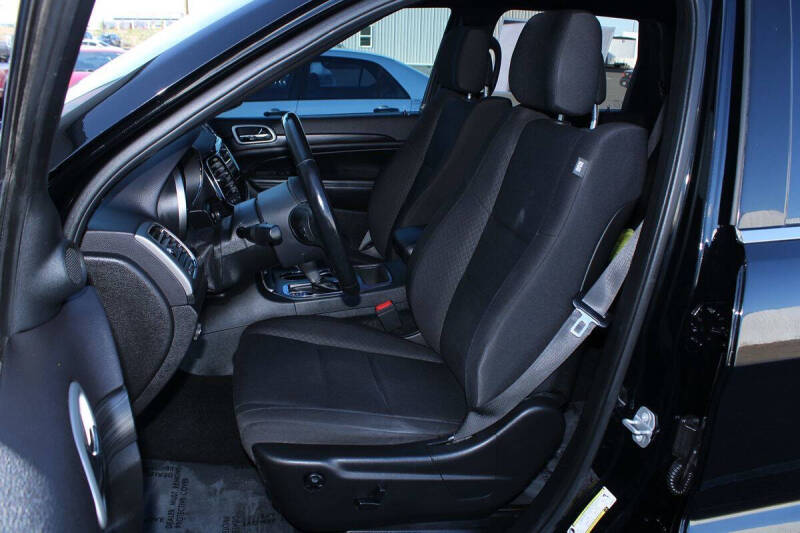 2019 Jeep Grand Cherokee Laredo E