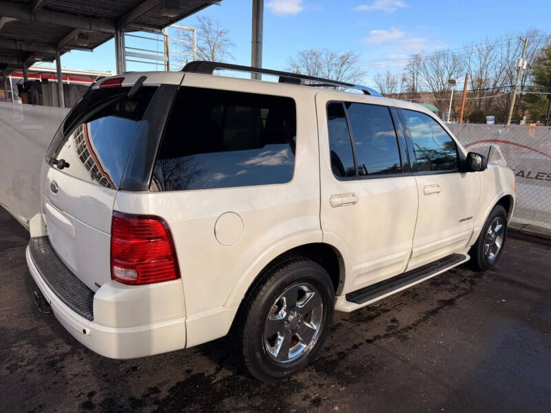 2004 Ford Explorer Limited