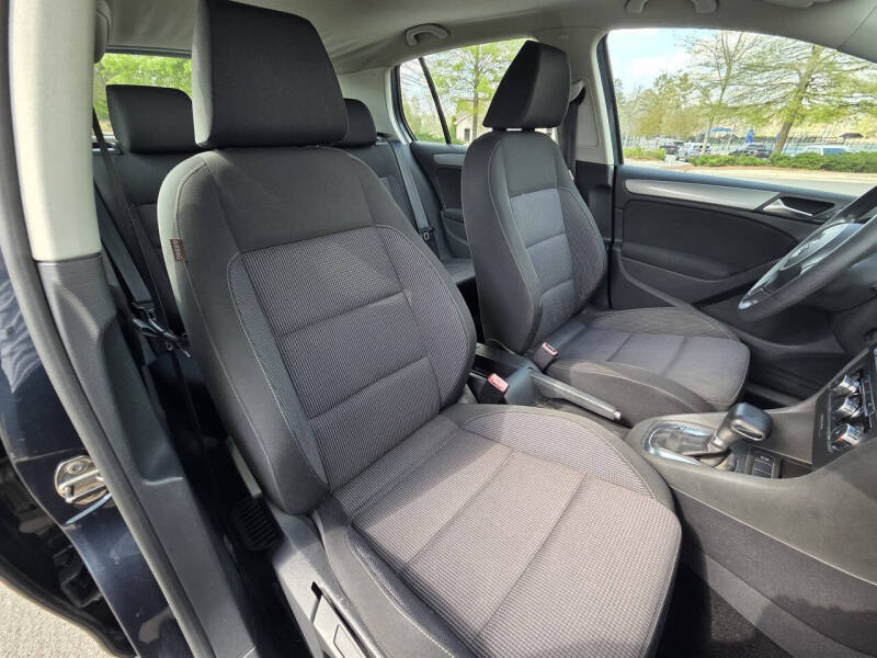 2011 Volkswagen Golf 2.5L PZEV